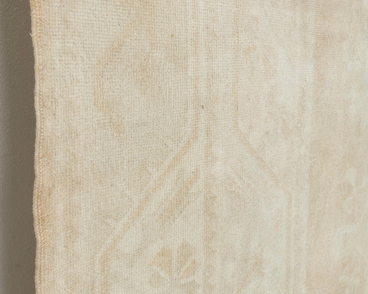 Beige Oushak Rug 5' 2" x 7' 11" | No. VR77534