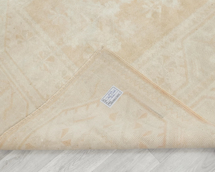 Beige Oushak Rug 5' 2" x 7' 11" | No. VR77534