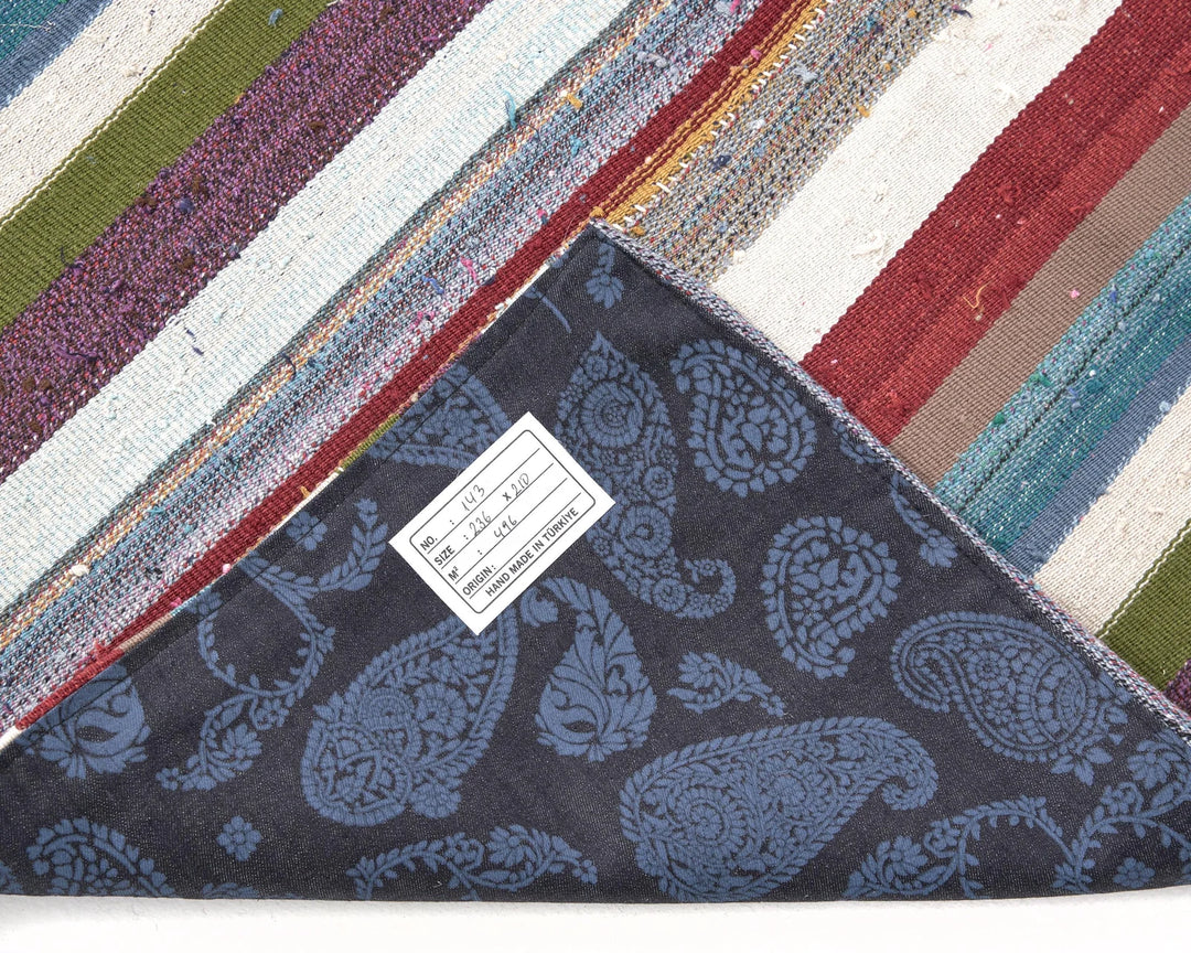 Kilim Rug 6' 11" x 7' 9" | No. VR77547