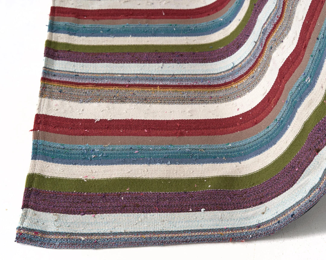 Kilim Rug 6' 11" x 7' 9" | No. VR77547