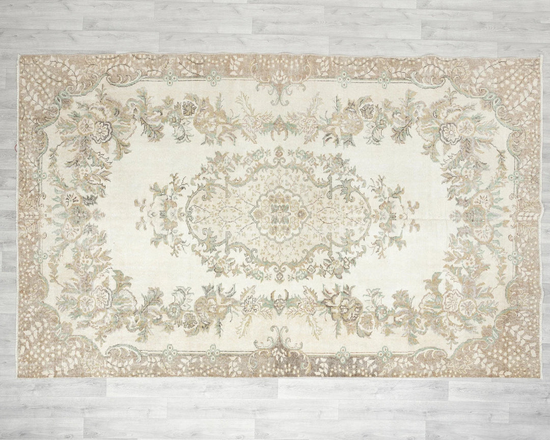 Multicolor Turkish Oushak Rug 6'7" x 10'1" Hand-Knotted | No. VR77796