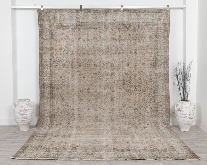 Beige Turkish Oushak Rug 7' 9" x 10' 6" Hand-Knotted | No. VR77938