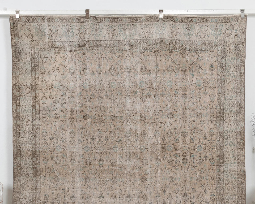 Beige Turkish Oushak Rug 7' 9" x 10' 6" Hand-Knotted | No. VR77938