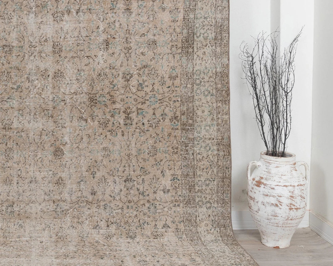 Beige Turkish Oushak Rug 7' 9" x 10' 6" Hand-Knotted | No. VR77938