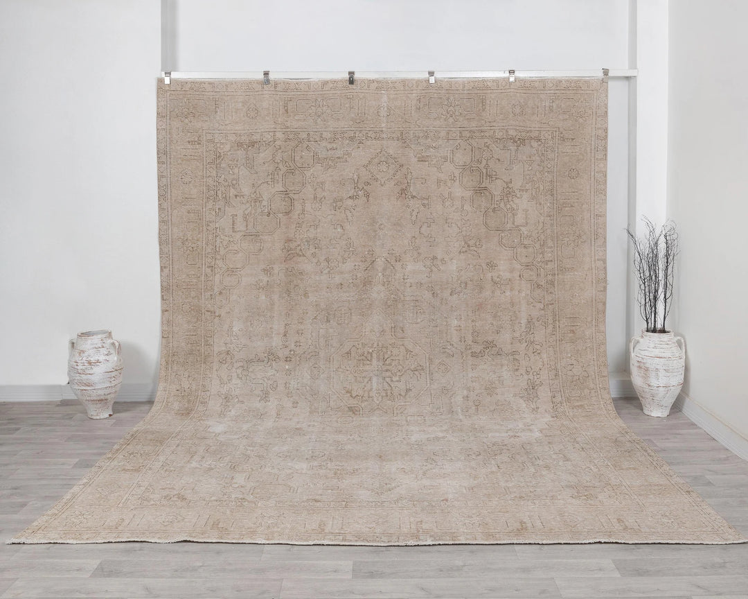 Beige Turkish Oushak Rug 9'6" x 12' Hand-Knotted | No. VR78449