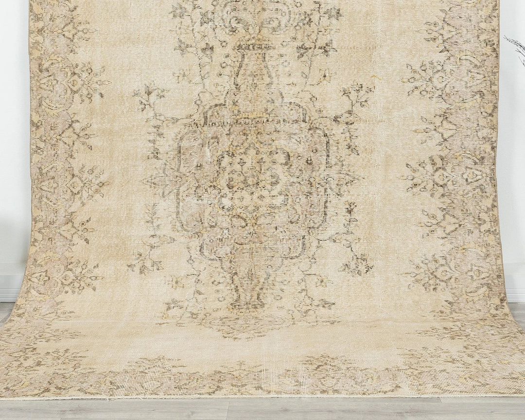 Multicolor Turkish Oushak Rug 6'7" x 9'5" Hand-Knotted | No. VR78851