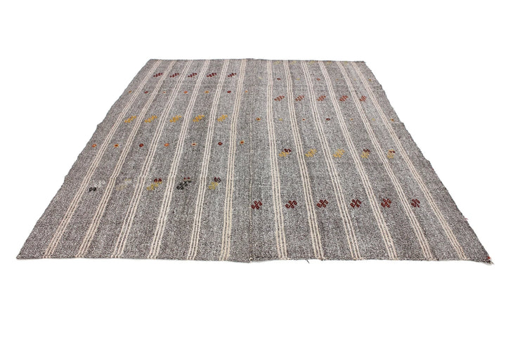 Gray Kilim Rug 6' 11" x 8' 4" | No. VR78886