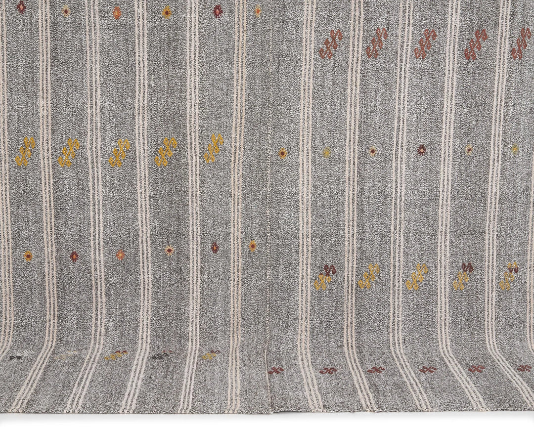 Gray Kilim Rug 6' 11" x 8' 4" | No. VR78886