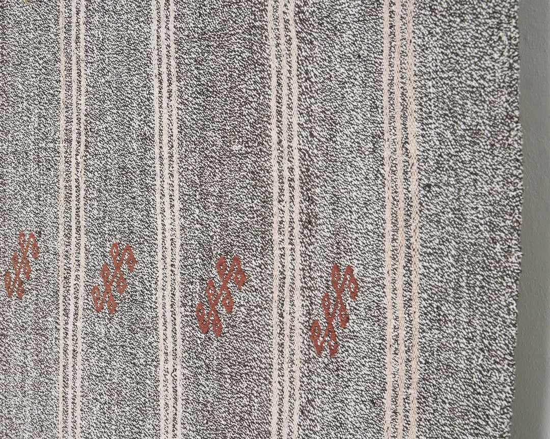 Gray Kilim Rug 6' 11" x 8' 4" | No. VR78886