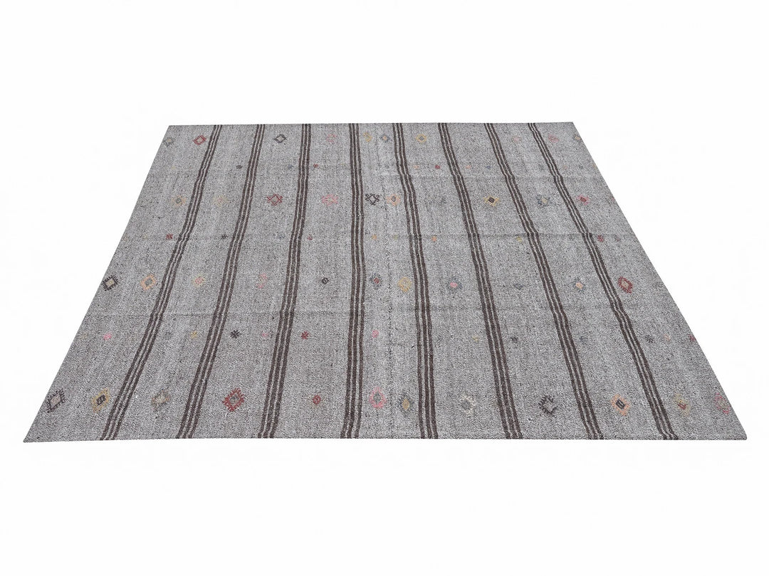 Gray Kilim Rug 6' 4" x 7' 2" | No. VR78942