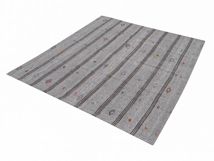 Gray Kilim Rug 6' 4" x 7' 2" | No. VR78942