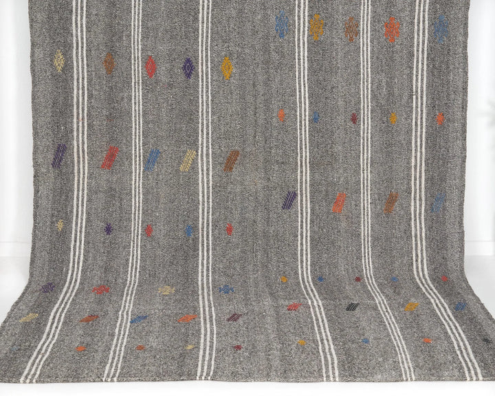 Gray Kilim Rug 5' 11" x 10' | No. VR79016