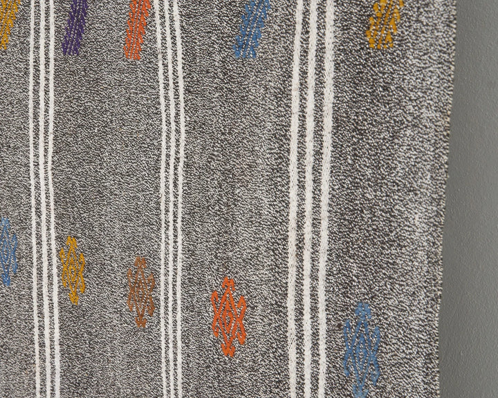 Gray Kilim Rug 5' 11" x 10' | No. VR79016