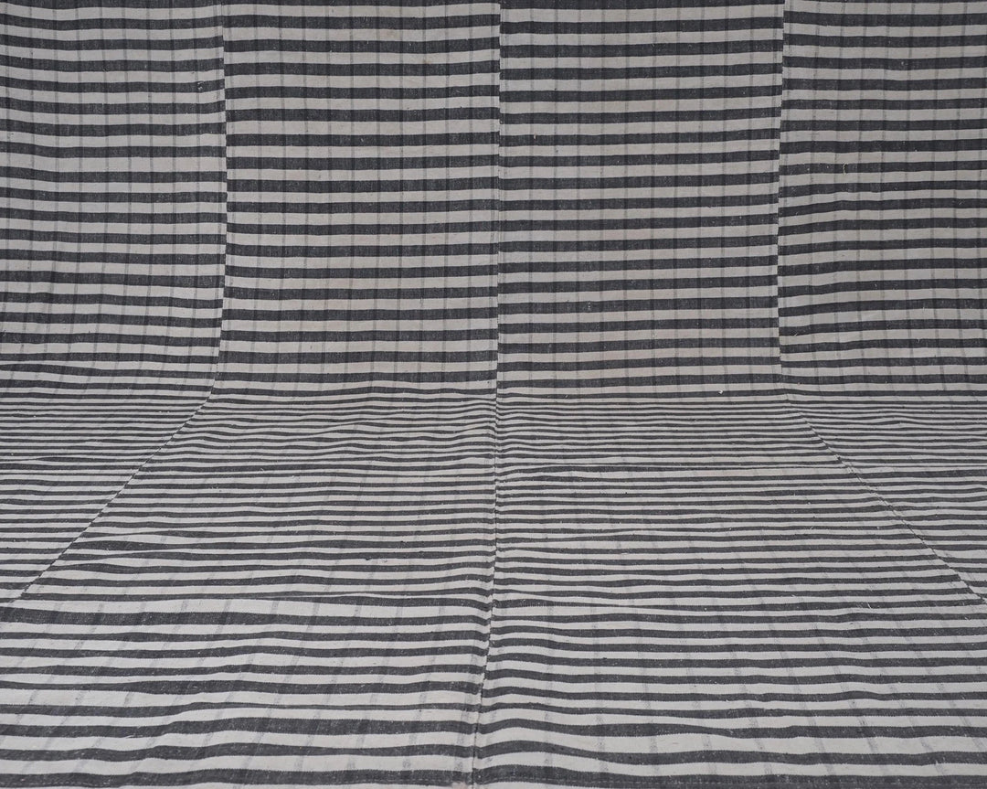 Neutral Kilim Rug 7' 7" x 11' 9" | No. VR79230