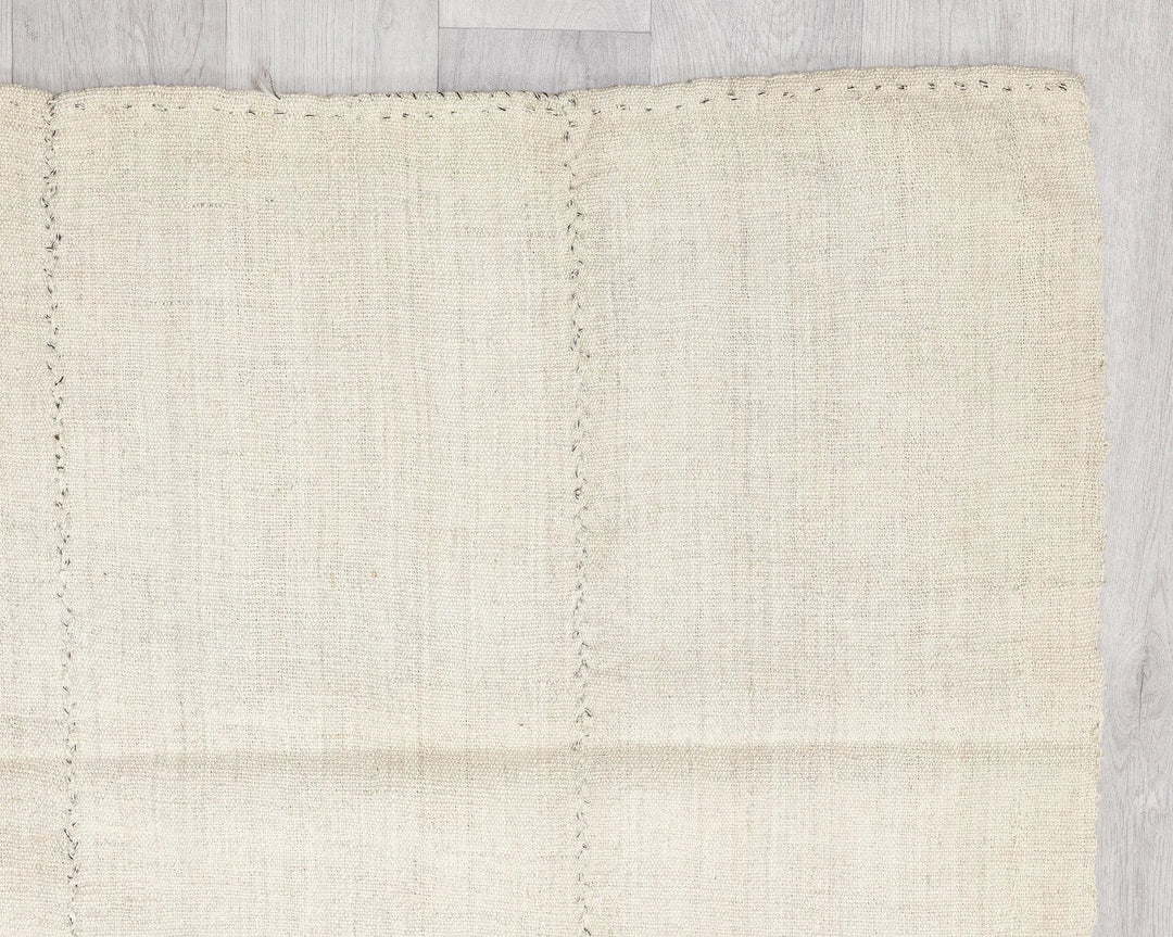 Beige Turkish Kilim Rug 5' 1" x 9' 10" Flat-Weave | No. VR79334