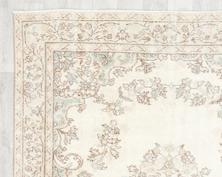 Beige Oushak Rug 5' x 9' | No. VR79545