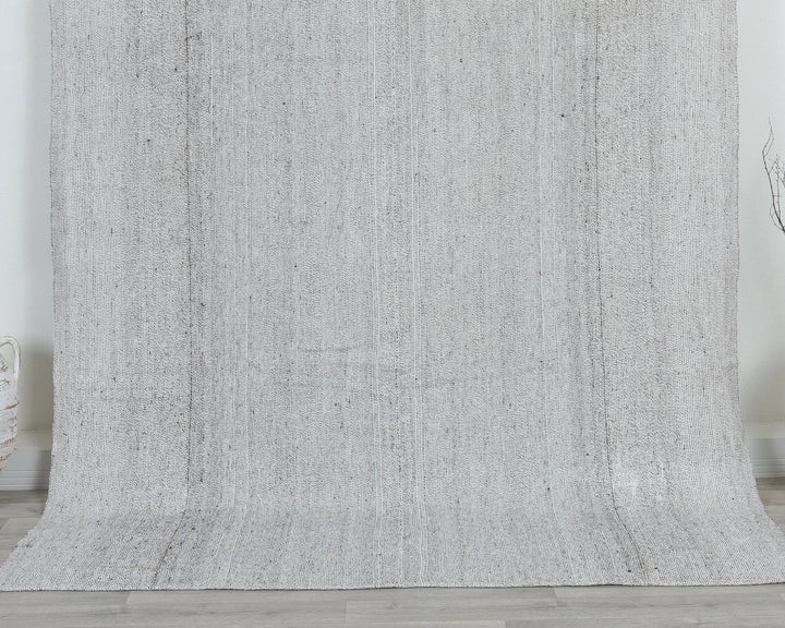 Gray Turkish Kilim Rug 6' x 9' Flat-Weave view