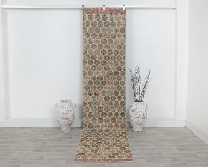 Beige Runner Rug 2' 6" x 10' 10" | No. VR79821