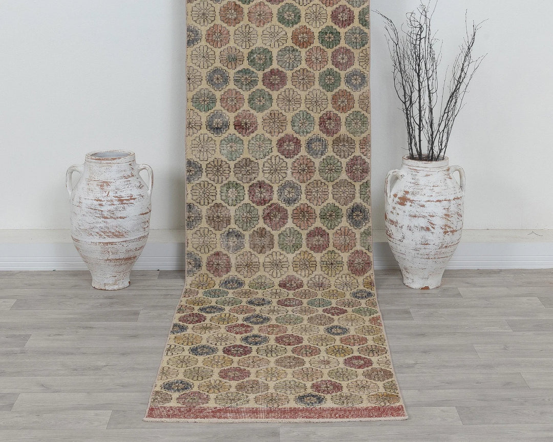Beige Runner Rug 2' 6" x 10' 10" | No. VR79821