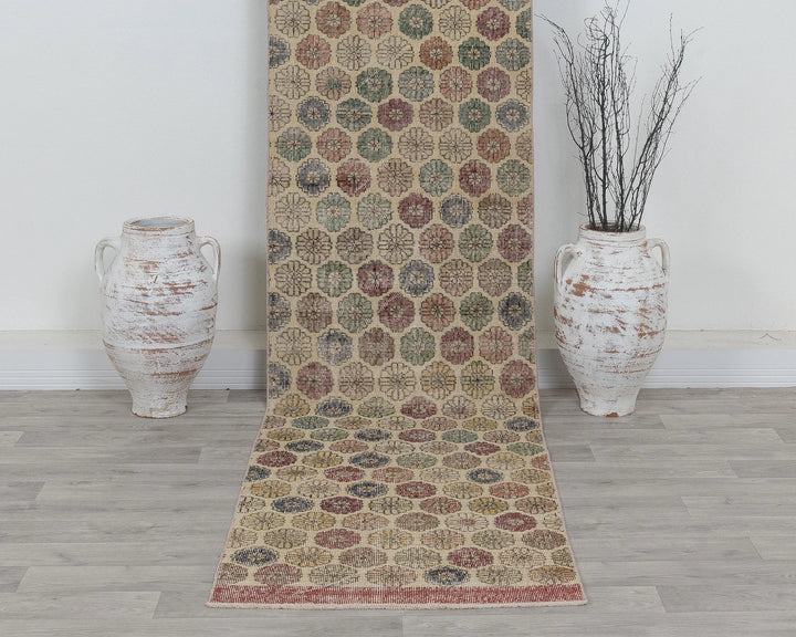 Beige Runner Rug 2' 6" x 10' 10" | No. VR79821