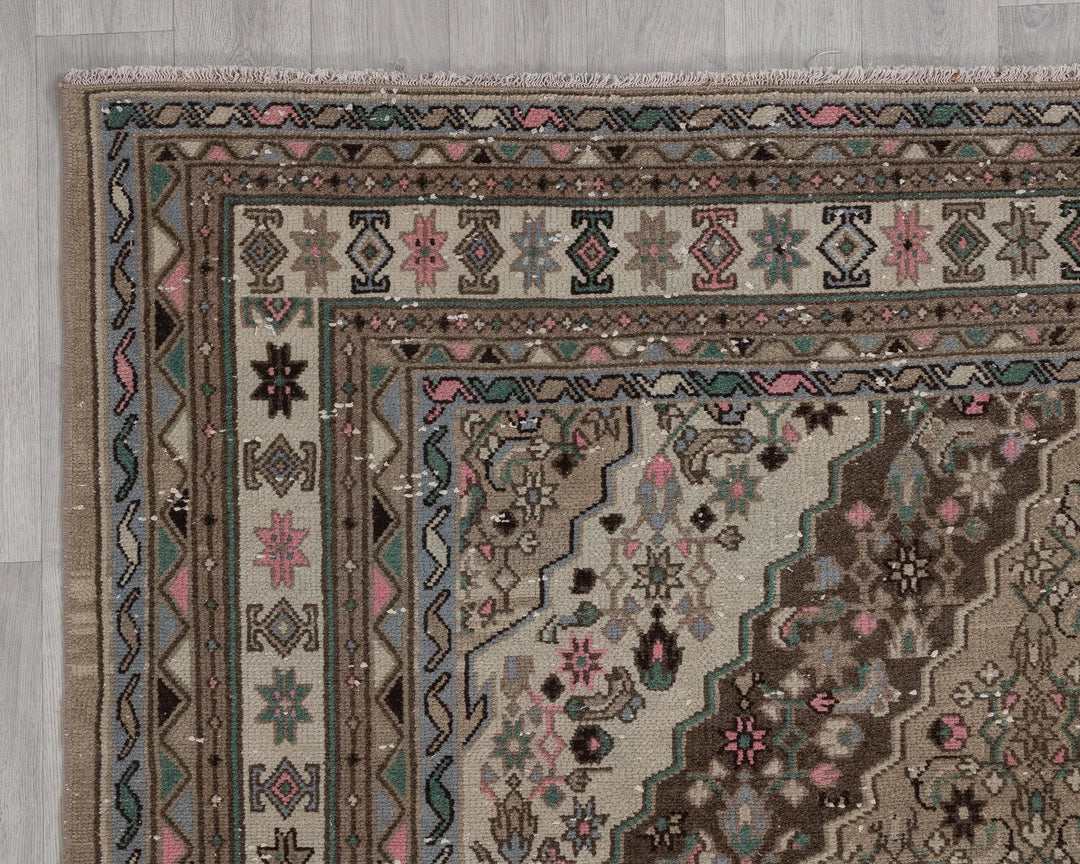 Brown Turkish Oushak Rug 6' 11" x 9' 10" Hand-Knotted border