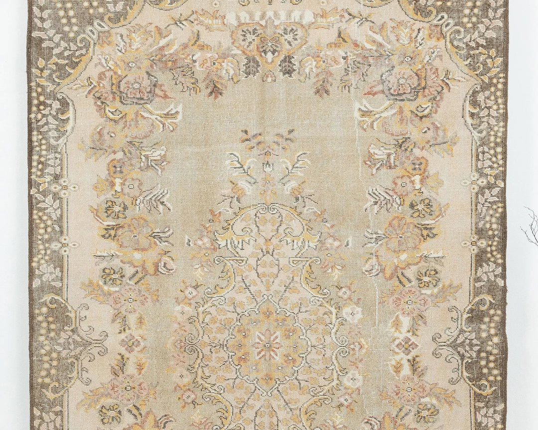 Oushak Rug 5' 8" x 9' 1" | No. VR80239