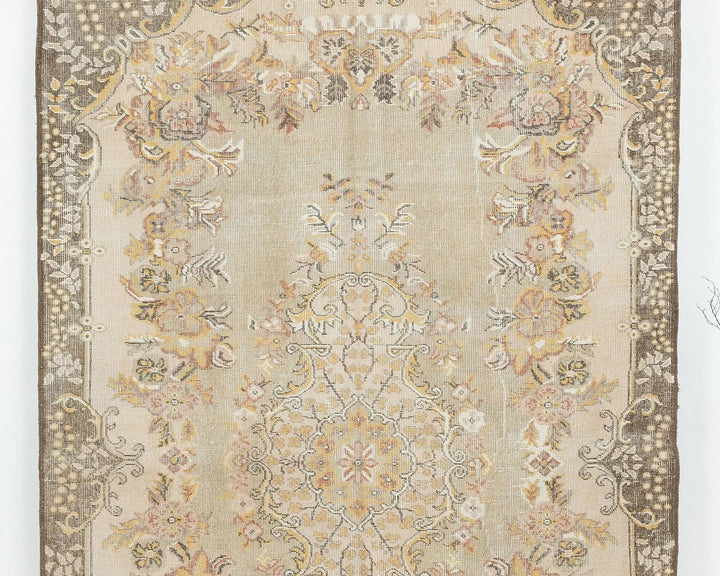 Oushak Rug 5' 8" x 9' 1" | No. VR80239