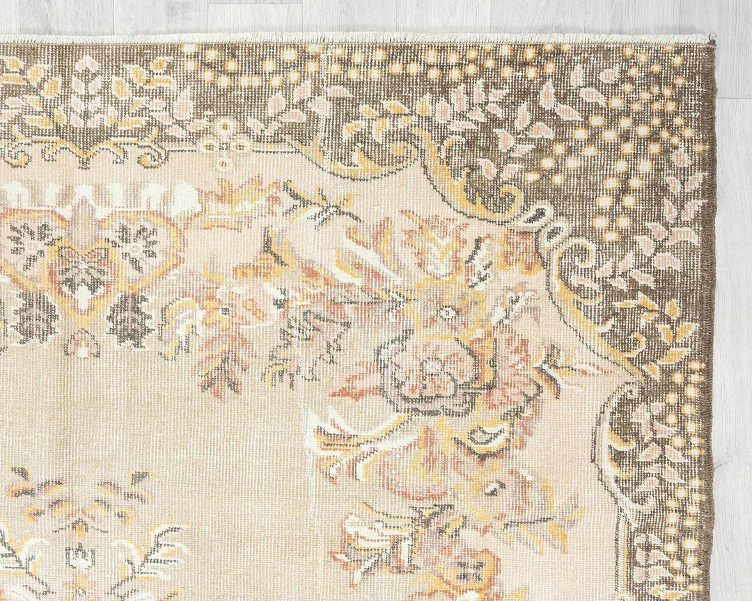 Oushak Rug 5' 8" x 9' 1" | No. VR80239
