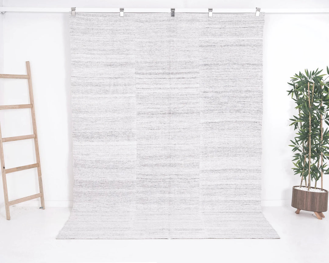 Gray Turkish Kilim Rug 8' 10" x 6' 1" Flat-Weave | No. VR80294