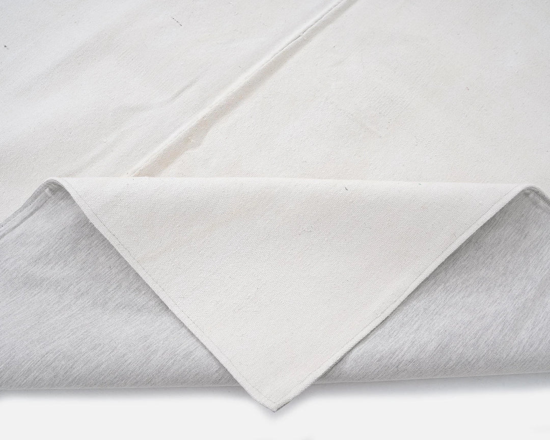 White Kilim Rug 4' 7" x 7' 4" | No. VR80698