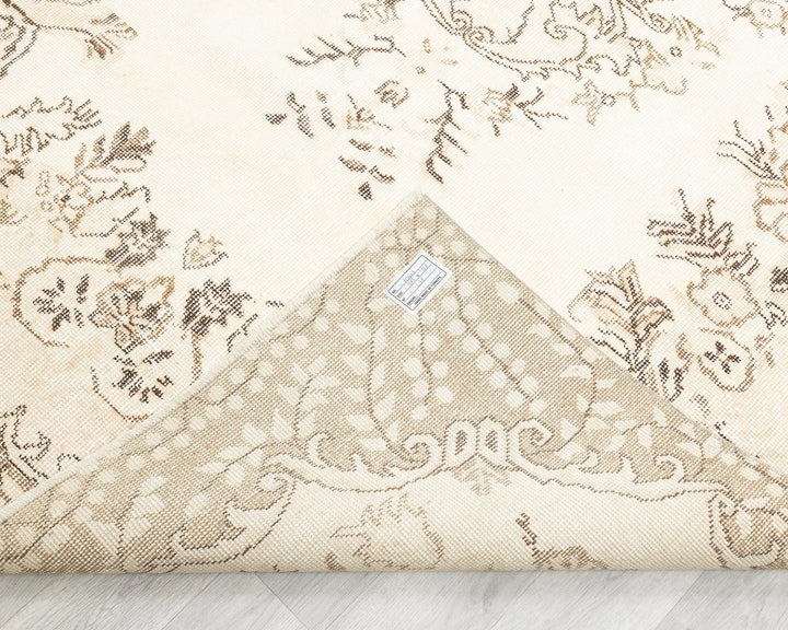 Beige Turkish Oushak Rug 5'6" x 9'4" Hand-Knotted | No. VR80740