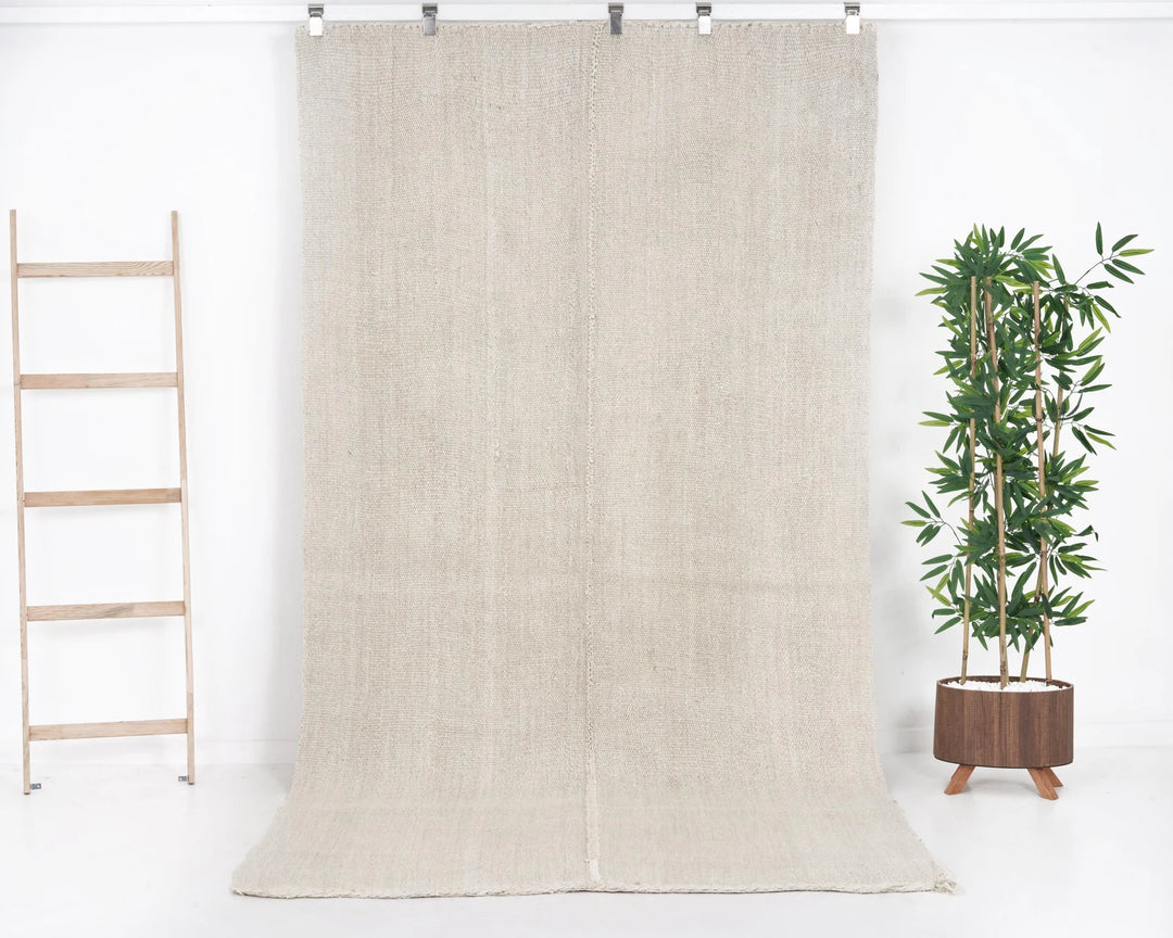 White Turkish Kilim Rug 5' x 9' 1" Flat-Weave | No. VR80910