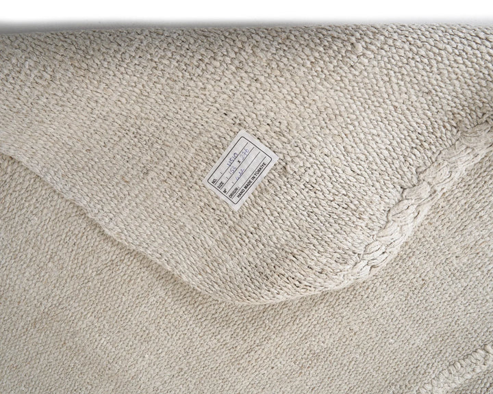 White Turkish Kilim Rug 5' x 9' 1" Flat-Weave | No. VR80910