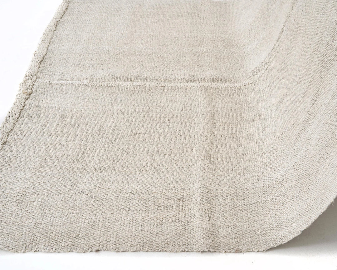 White Turkish Kilim Rug 5' x 9' 1" Flat-Weave | No. VR80910