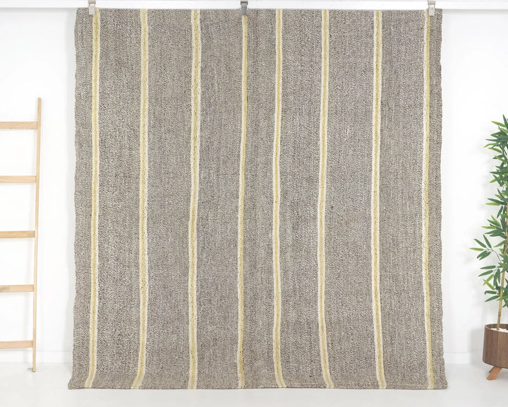 Gray Turkish Kilim Rug 6'7" x 7'1" Flat-Weave | No. VR80939