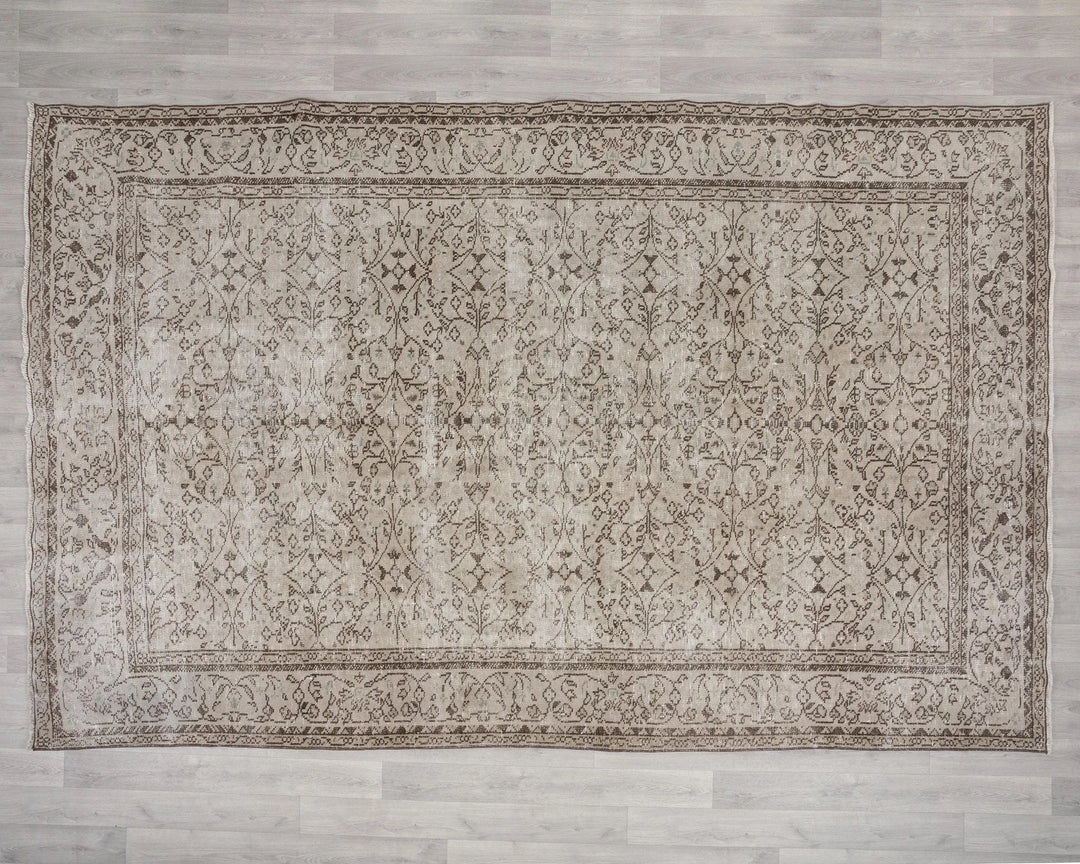 Beige Turkish Oushak Rug 6'11" x 10'1" Hand-Knotted | No. VR81242