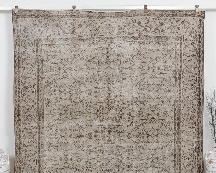 Beige Turkish Oushak Rug 6'11" x 10'1" Hand-Knotted | No. VR81242