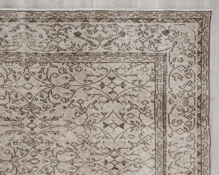 Beige Turkish Oushak Rug 6'11" x 10'1" Hand-Knotted | No. VR81242