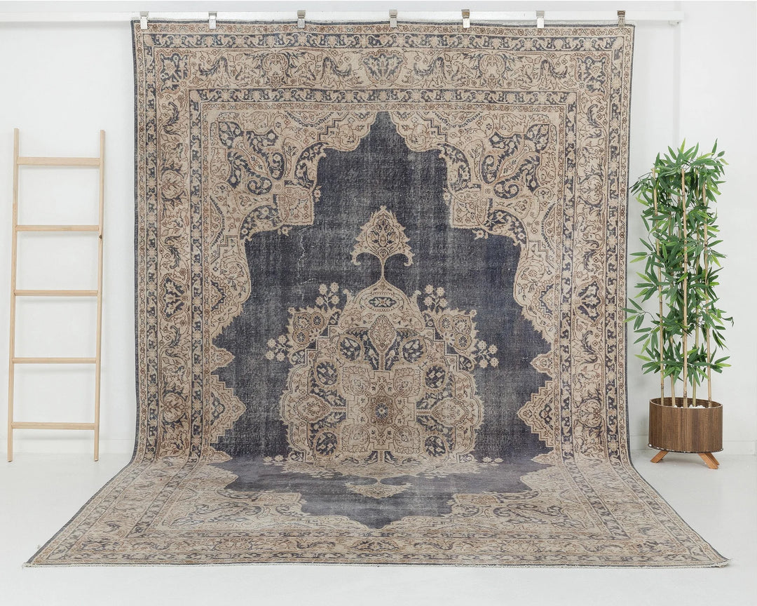 Blue Turkish Oushak Rug 7' 6" x 10' 8" Hand-Knotted | No. VR81468