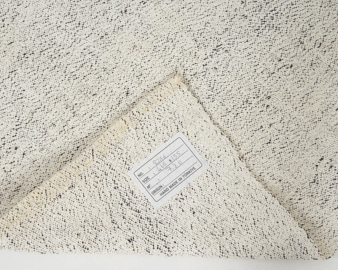 White Runner Rug 5' 1" x 15' 3" | No. VR81628