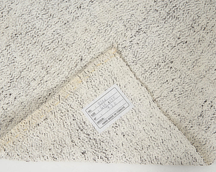 White Runner Rug 5' 1" x 15' 3" | No. VR81628