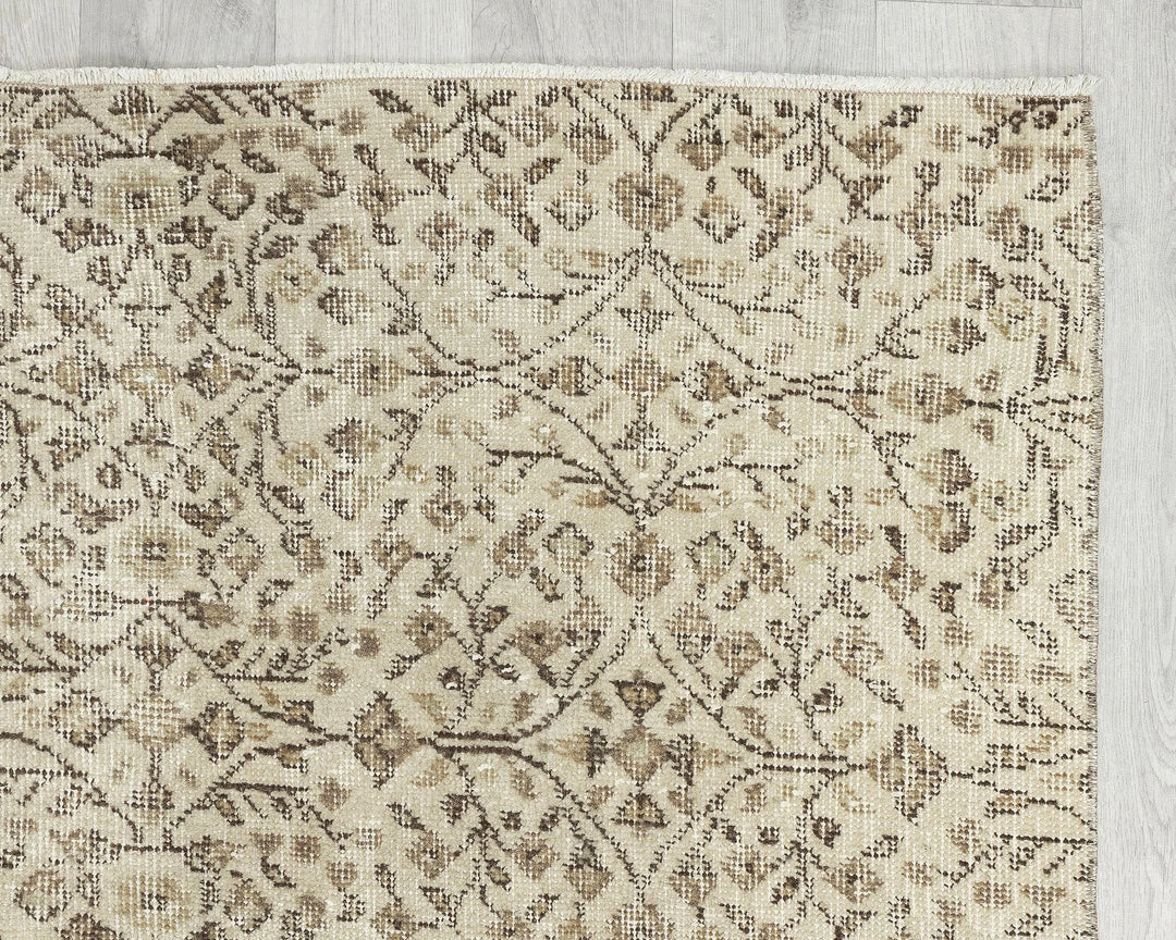 Multicolor Turkish Oushak Rug 3' 10" x 7' 4" Hand-Knotted | No. VR81802
