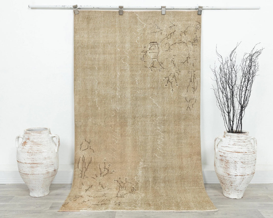 Beige Oushak Rug 6' x 6' 6" | No. VR81855