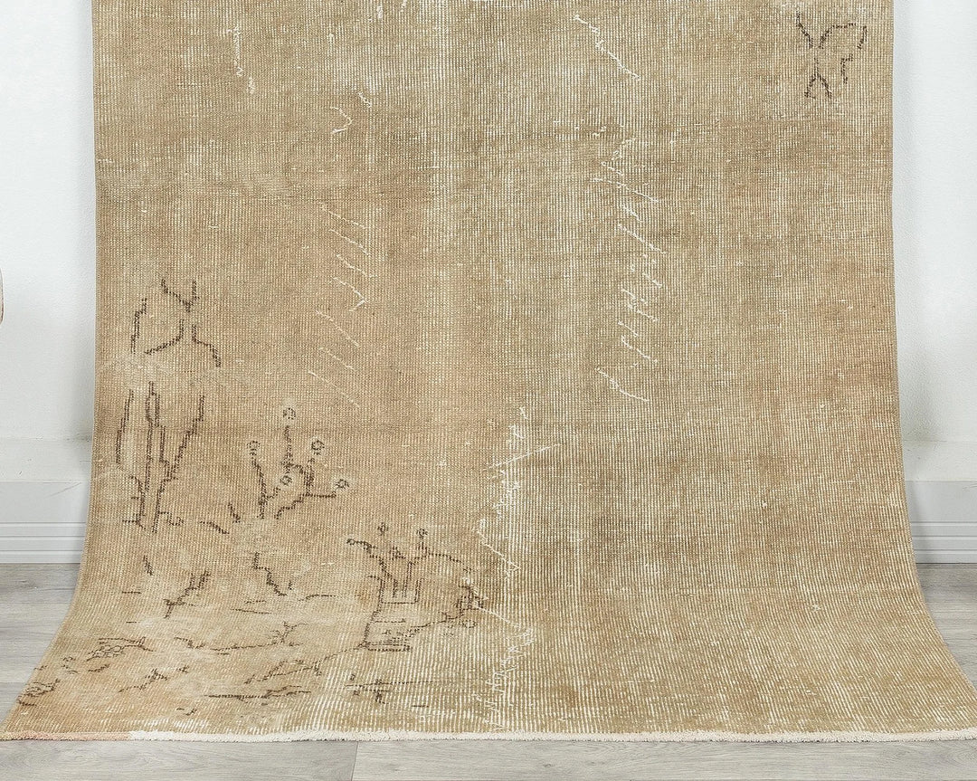 Beige Oushak Rug 6' x 6' 6" | No. VR81855