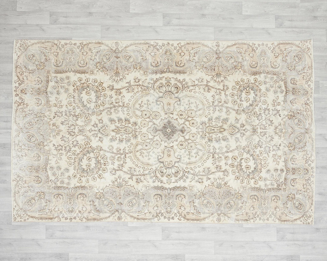 Beige Turkish Oushak Rug 5' 7" x 8' 8" Hand-Knotted pattern