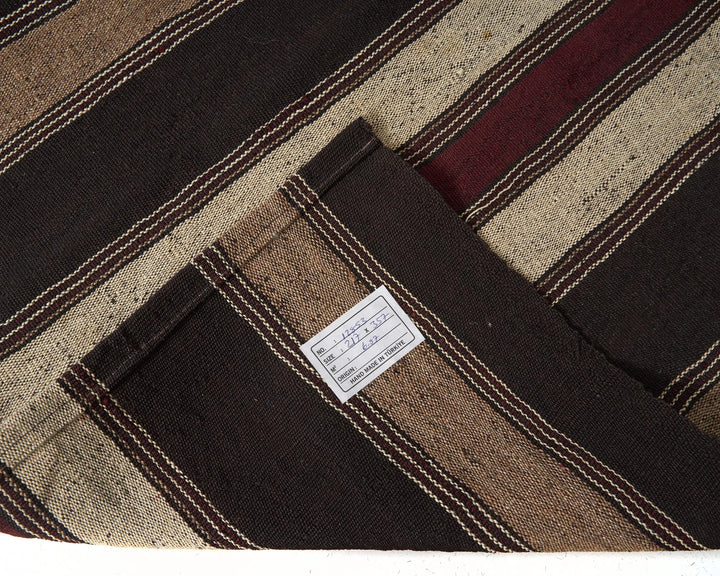 Kilim Rug 7' 1" x 11' 8" | No. VR82133