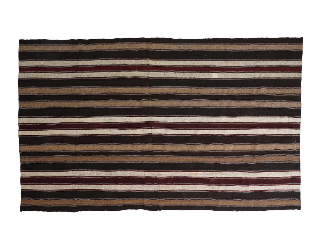 Kilim Rug 7' 1" x 11' 8" | No. VR82133