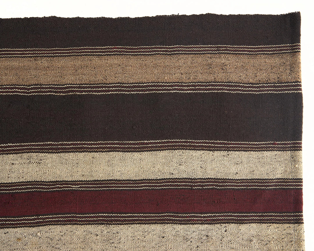 Kilim Rug 7' 1" x 11' 8" | No. VR82133