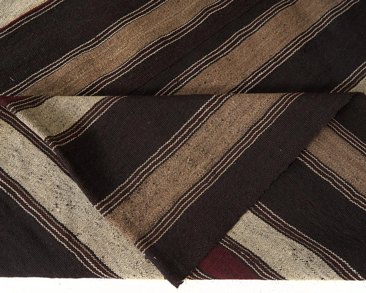 Kilim Rug 7' 1" x 11' 8" | No. VR82133