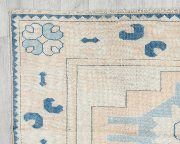 Multicolor Turkish Oushak Rug 5' 7" x 7' 10" Hand-Knotted border